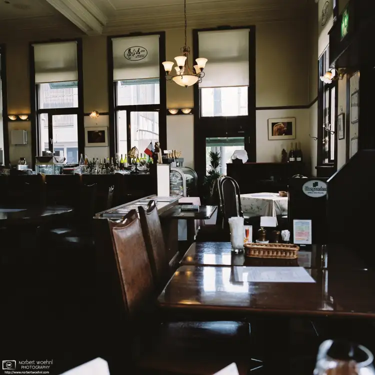 A Showa-period interior of a restaurant in the Higashi Chayagai district of Kanazawa, Japan.