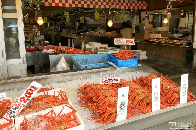 Fresh crab and other seafood abounds at Teradomari Street Market in Nagaoka, Niigata Prefecture, Japan.