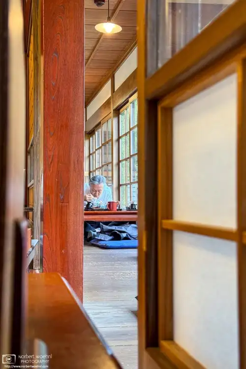During lunch at a traditional Japanese soba noodle restaurant in Minamiuonuma, Niigata Prefecture, I noticed another customer quietly enjoying his meal.