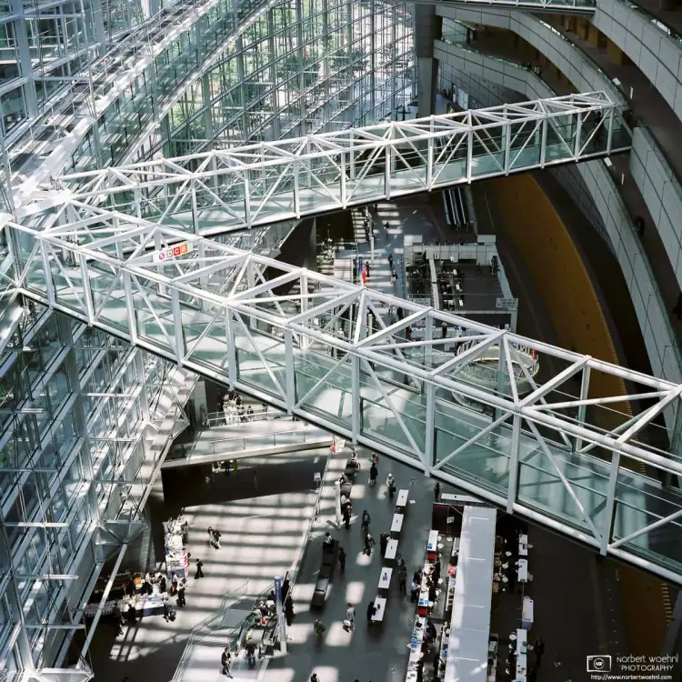 On the first roll of film that I ever shot on my Mamiya 6 in 2015, I found this photo taken at the International Forum in Tokyo, Japan.