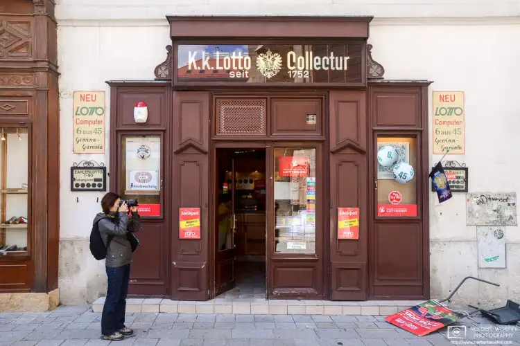A scene outside your friendly 1752 lotto retailer on St. Stephen’s Square (Stephansplatz) in Vienna, Austria.